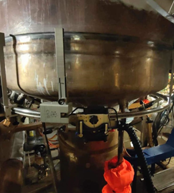 Manipulátor pro ultrazvukové testování řídicích trubek parogenerátorů WWER 1000